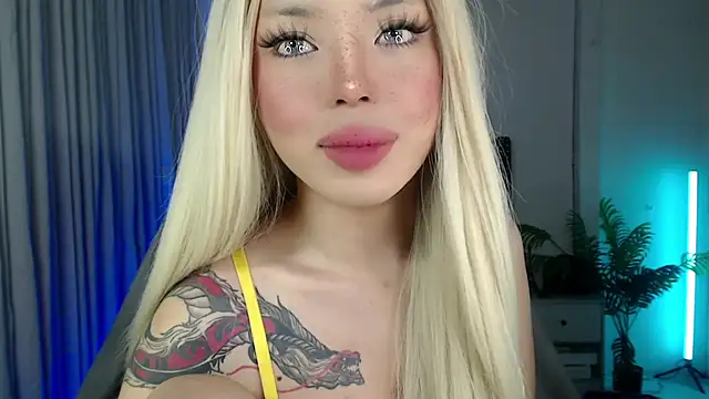 Snapshot of SweetCheska19 chatting on 09-08-25, 07:13 SweetCheska19 online show from 09-08-25, 07:13