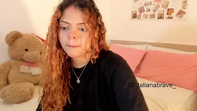 Snapshot of ValienteGirl_ chatting on 10-17-25, 01:20 ValienteGirl  online show from 10-17-25, 01:20