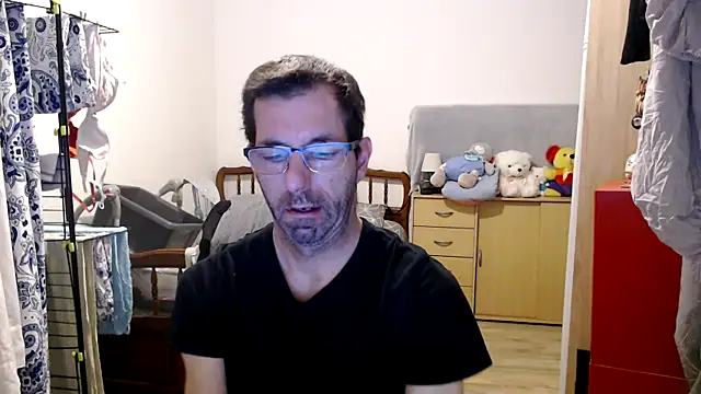Snapshot of steph19x5 chatting on 12-22-24, 06:06 steph19x5 online show from 12-22-24, 06:06