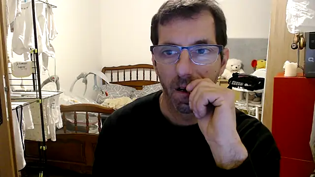 Snapshot of steph19x5 chatting on 12-30-24, 03:57 steph19x5 online show from 12-30-24, 03:57