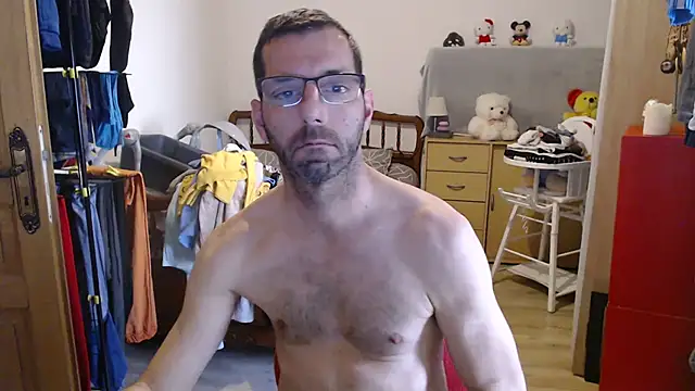 Snapshot of steph19x5 chatting on 01-05-25, 11:48 steph19x5 online show from 01-05-25, 11:48