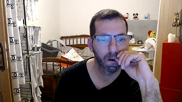 Snapshot of steph19x5 chatting on 01-05-25, 06:02 steph19x5 online show from 01-05-25, 06:02