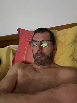Snapshot of steph19x5 chatting on 01-06-25, 10:37 steph19x5 online show from 01-06-25, 10:37