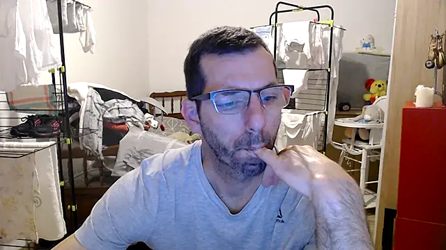 Snapshot of steph19x5 chatting on 01-11-25, 06:03 steph19x5 online show from 01-11-25, 06:03