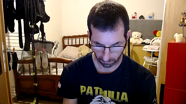 Snapshot of steph19x5 chatting on 02-05-25, 05:53 steph19x5 online show from 02-05-25, 05:53