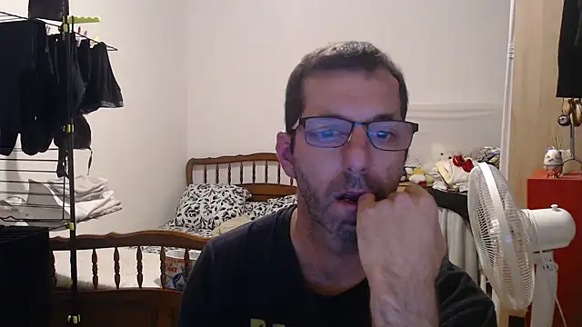 Snapshot of steph19x5 chatting on 09-23-25, 06:00 steph19x5 online show from 09-23-25, 06:00