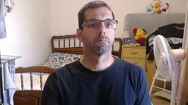Snapshot of steph19x5 chatting on 10-06-25, 08:01 steph19x5 online show from 10-06-25, 08:01