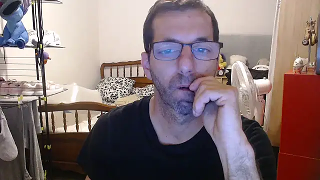 Snapshot of steph19x5 chatting on 10-13-25, 06:24 steph19x5 online show from 10-13-25, 06:24