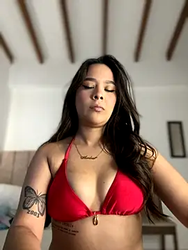 Snapshot of Little_Amber6 chatting on 11-09-25, 10:08 Little Amber6 online show from 11-09-25, 10:08