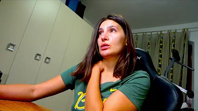 GodlyTheia online show from 10-25-25, 04:24