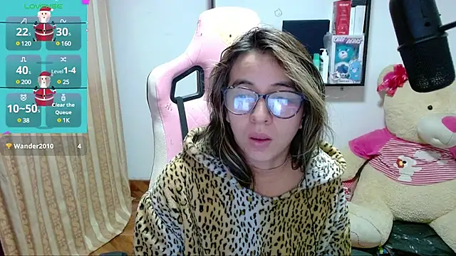 Maggie Fox3 online show from 12-28-24, 03:37