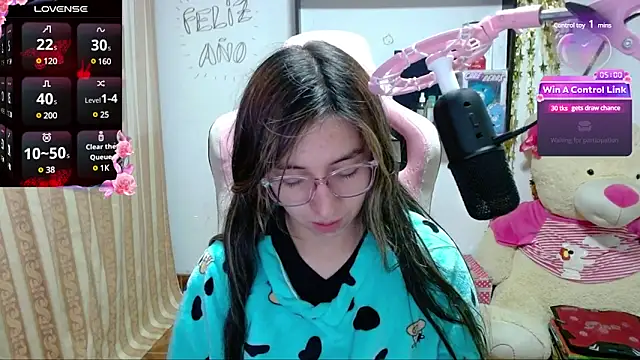 Maggie Fox3 online show from 01-07-25, 01:06