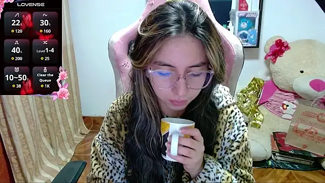 Maggie Fox3 online show from 01-21-25, 01:50