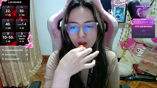 Maggie Fox3 online show from 01-25-25, 02:58