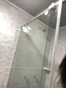 Maggie Fox3 online show from 04-20-26, 02:53