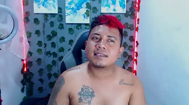 Snapshot of thepleasurechubby chatting on 03-22-25, 04:24 thepleasurechubby online show from 03-22-25, 04:24
