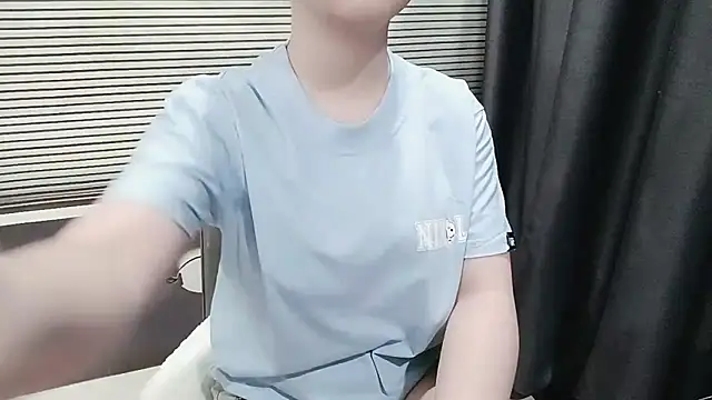 pelue online show from 10-28-25, 01:20