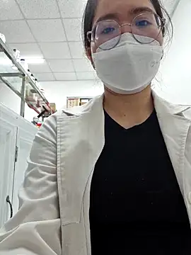 Snapshot of HinaLovely chatting on 02-12-26, 06:19 HinaLovely online show from 02-12-26, 06:19