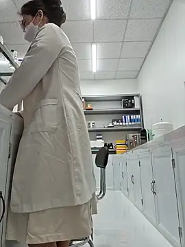 Snapshot of HinaLovely chatting on 02-23-26, 03:59 HinaLovely online show from 02-23-26, 03:59