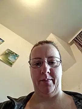 Snapshot of Goodass7 chatting on 10-21-25, 07:31 Goodass7 online show from 10-21-25, 07:31