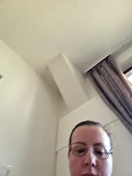 Snapshot of Goodass7 chatting on 11-21-25, 09:30 Goodass7 online show from 11-21-25, 09:30