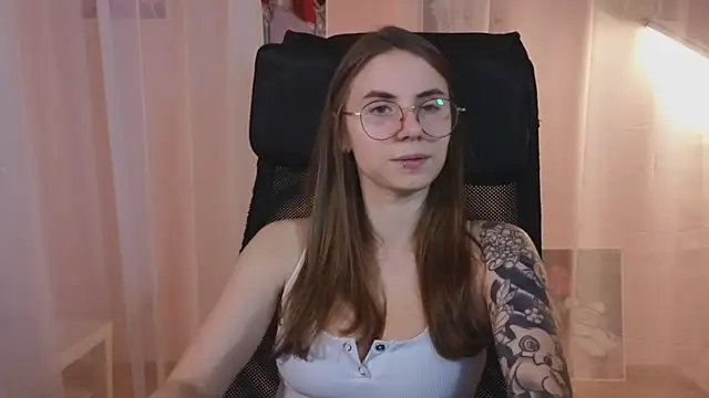  AnnaStark  online show from 12-25-24, 03:50