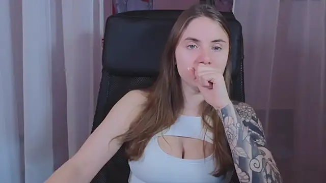  AnnaStark  online show from 01-05-25, 08:52