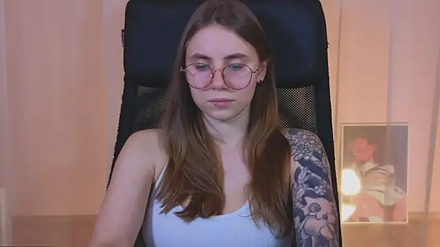  AnnaStark  online show from 01-17-25, 11:18