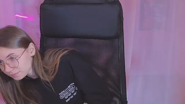  AnnaStark  online show from 03-08-25, 08:25