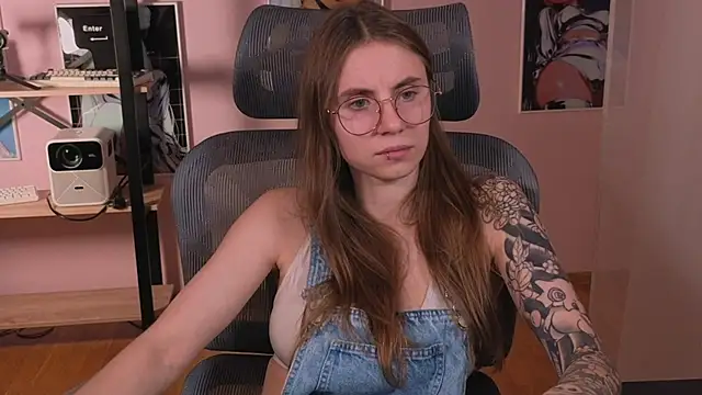  AnnaStark  online show from 11-13-25, 08:30