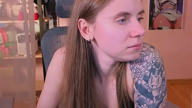  AnnaStark  online show from 11-30-25, 08:40