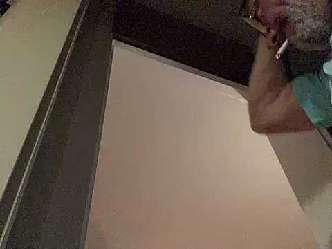 Snapshot of maxximere chatting on 02-07-26, 07:28 maxximere online show from 02-07-26, 07:28