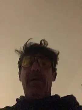 Snapshot of maxximere chatting on 02-16-26, 12:40 maxximere online show from 02-16-26, 12:40