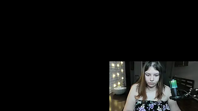 Snapshot of XNirvanaX chatting on 12-13-24, 01:37 XNirvanaX online show from 12-13-24, 01:37