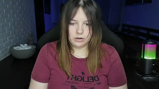 Snapshot of XNirvanaX chatting on 12-15-24, 04:07 XNirvanaX online show from 12-15-24, 04:07