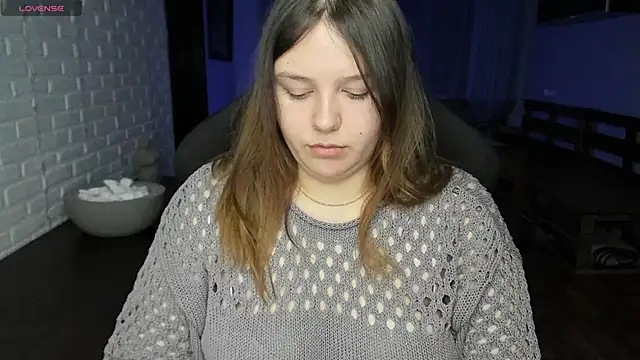 Snapshot of XNirvanaX chatting on 12-16-24, 02:04 XNirvanaX online show from 12-16-24, 02:04