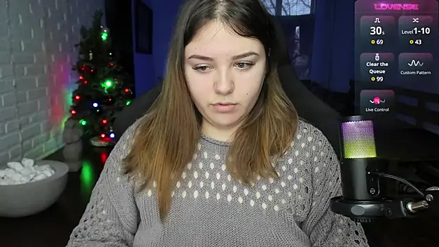 Snapshot of XNirvanaX chatting on 12-21-24, 05:36 XNirvanaX online show from 12-21-24, 05:36