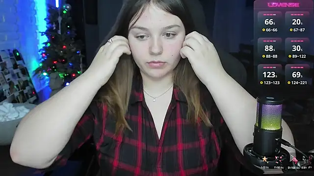 Snapshot of XNirvanaX chatting on 01-05-25, 03:43 XNirvanaX online show from 01-05-25, 03:43