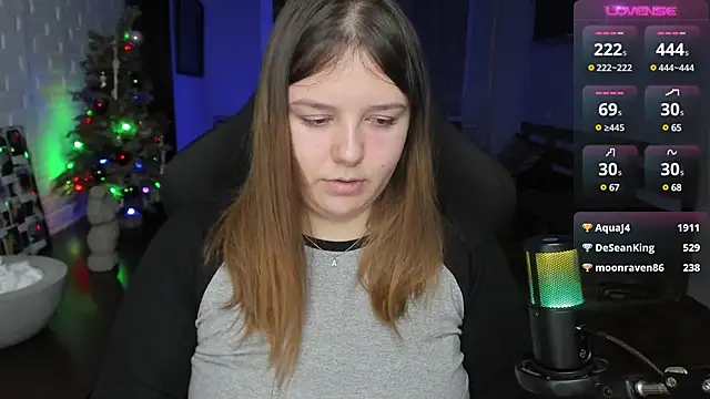 Snapshot of XNirvanaX chatting on 01-10-25, 04:22 XNirvanaX online show from 01-10-25, 04:22