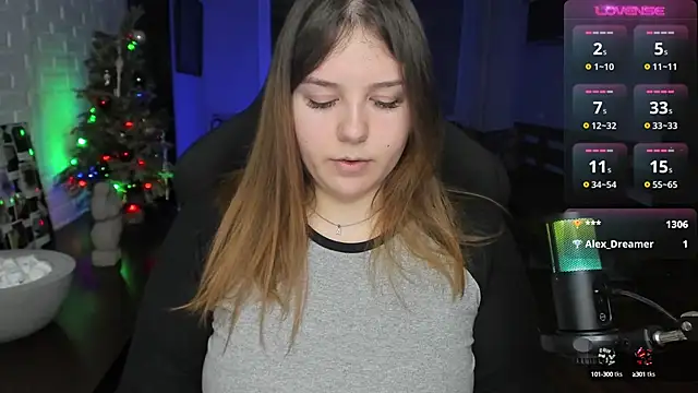 Snapshot of XNirvanaX chatting on 01-17-25, 04:39 XNirvanaX online show from 01-17-25, 04:39