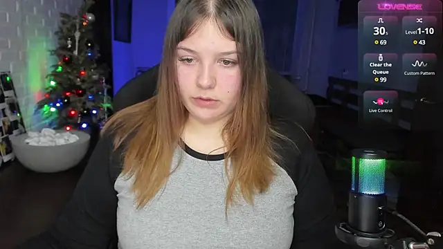 Snapshot of XNirvanaX chatting on 02-01-25, 02:05 XNirvanaX online show from 02-01-25, 02:05