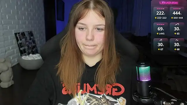 Snapshot of XNirvanaX chatting on 02-23-25, 02:18 XNirvanaX online show from 02-23-25, 02:18