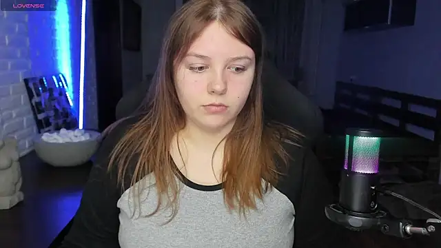 Snapshot of XNirvanaX chatting on 02-25-25, 02:25 XNirvanaX online show from 02-25-25, 02:25