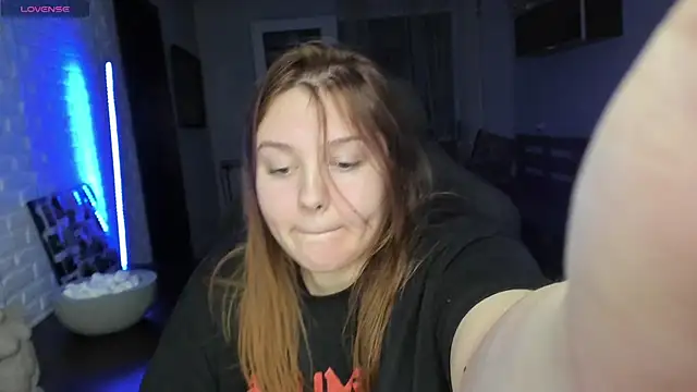 Snapshot of XNirvanaX chatting on 02-26-25, 01:32 XNirvanaX online show from 02-26-25, 01:32