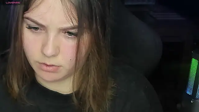 Snapshot of XNirvanaX chatting on 09-27-25, 04:17 XNirvanaX online show from 09-27-25, 04:17