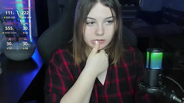 Snapshot of XNirvanaX chatting on 09-28-25, 03:56 XNirvanaX online show from 09-28-25, 03:56