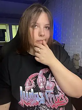 Snapshot of XNirvanaX chatting on 10-31-25, 05:08 XNirvanaX online show from 10-31-25, 05:08