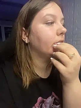 Snapshot of XNirvanaX chatting on 11-21-25, 02:32 XNirvanaX online show from 11-21-25, 02:32