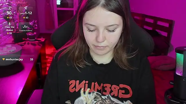 Snapshot of XNirvanaX chatting on 12-14-25, 03:56 XNirvanaX online show from 12-14-25, 03:56