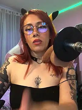 Luna Paris  online show from 12-01-24, 09:59